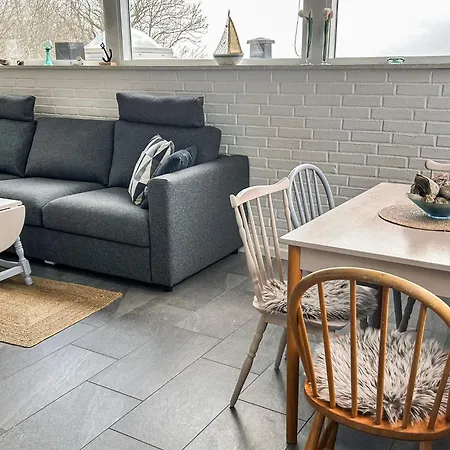 4 Person In Grasten-by Traum